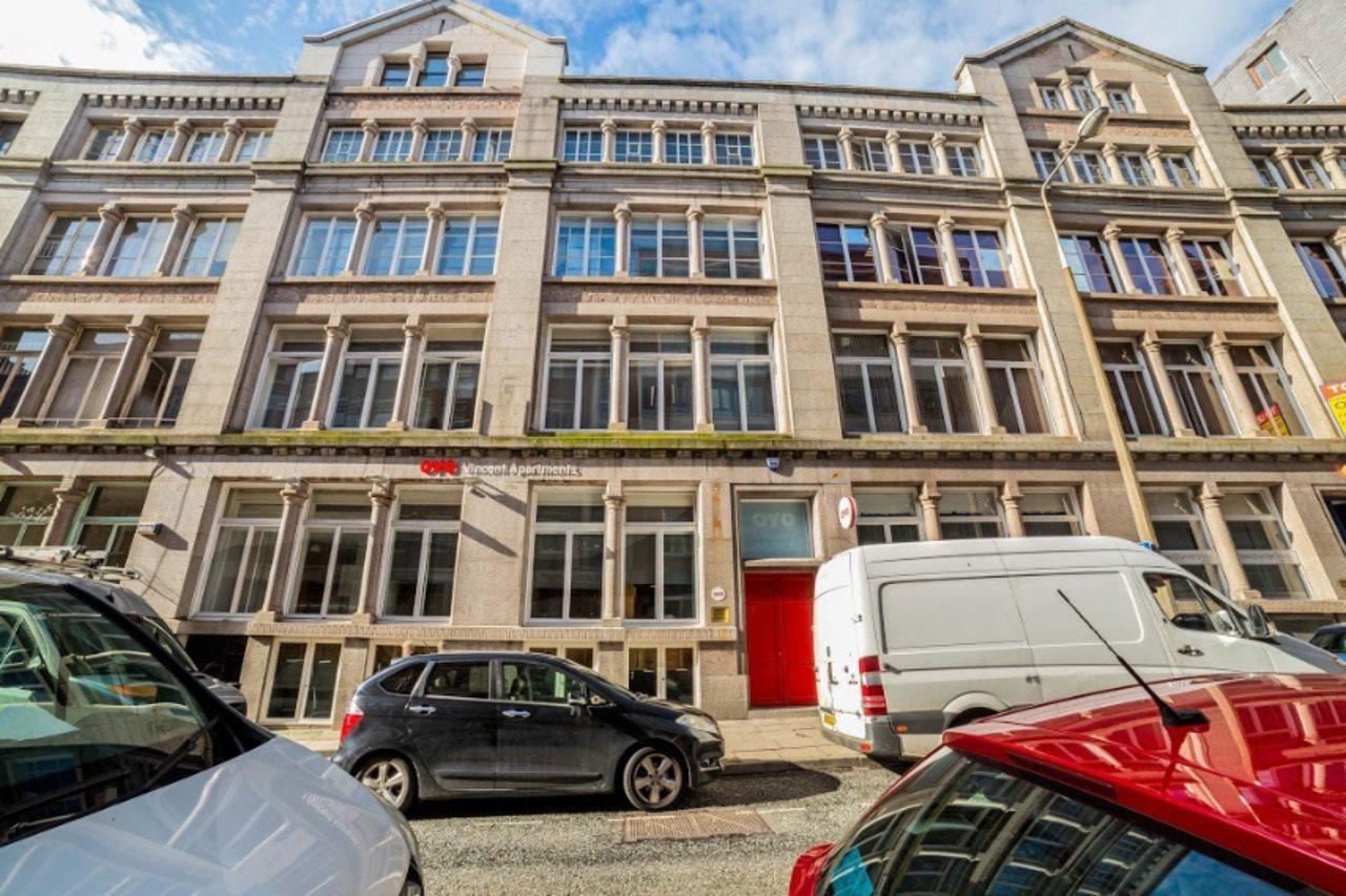 Oyo Vincent Apartments Ливърпул Екстериор снимка