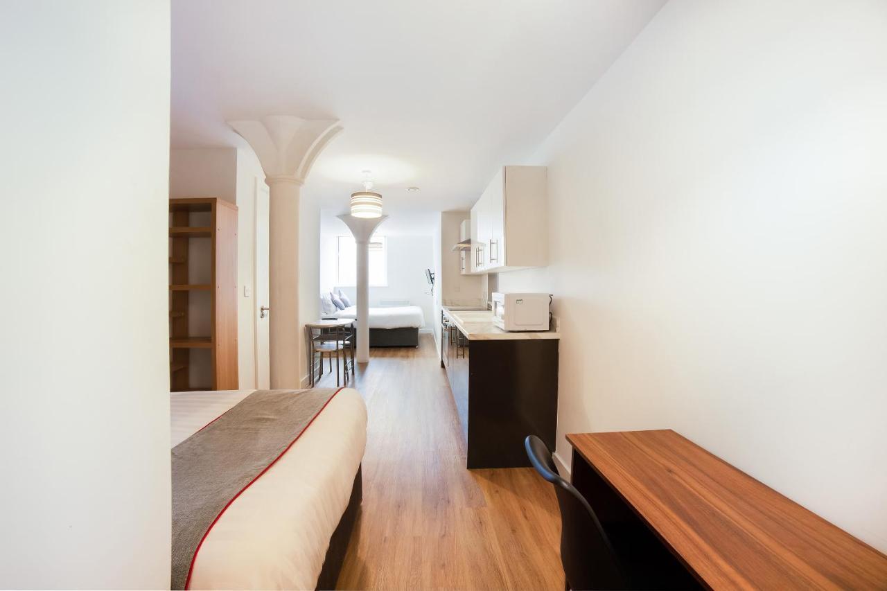 Oyo Vincent Apartments Ливърпул Екстериор снимка