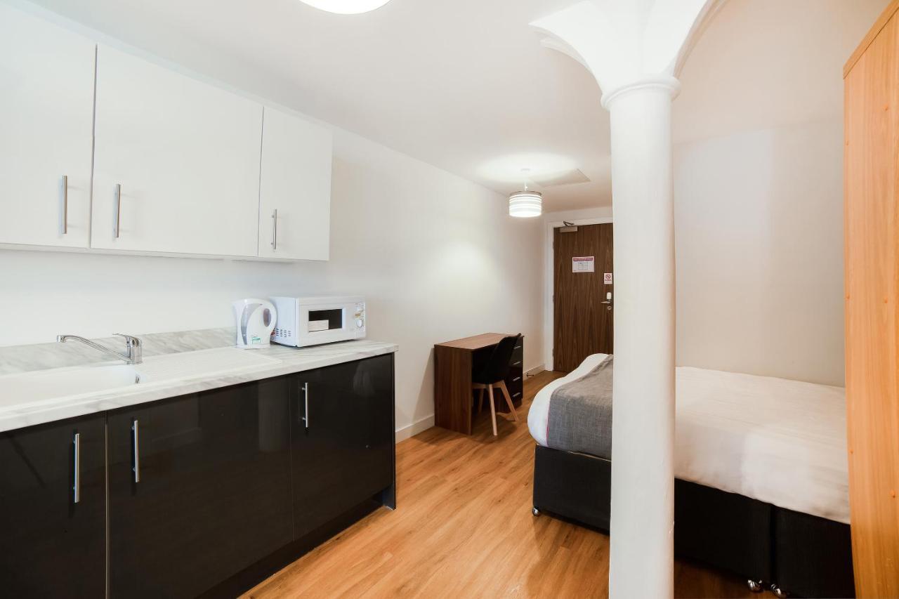 Oyo Vincent Apartments Ливърпул Екстериор снимка
