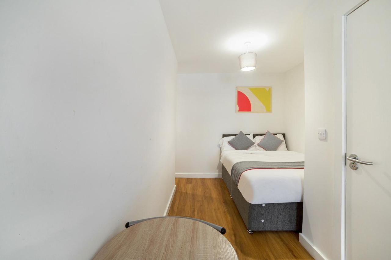 Oyo Vincent Apartments Ливърпул Екстериор снимка