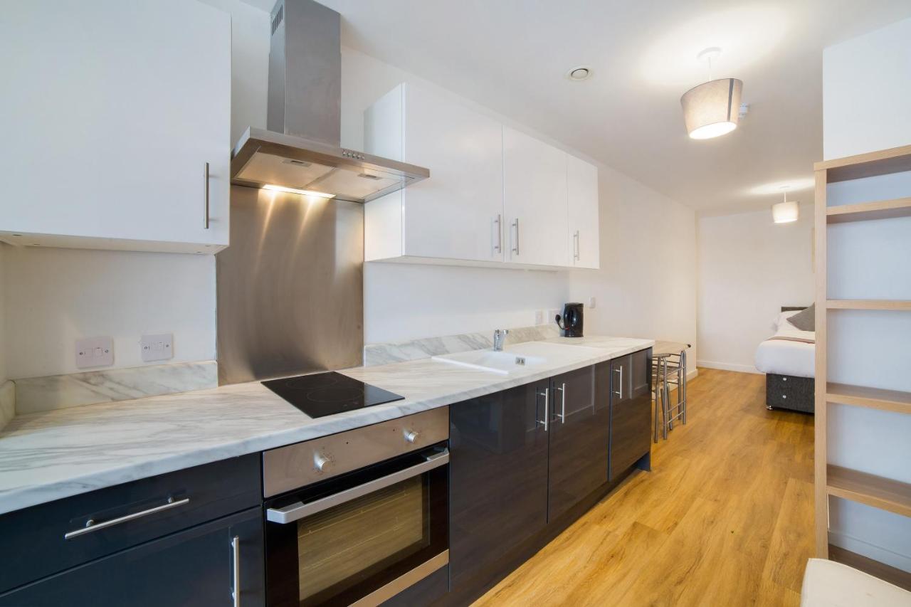 Oyo Vincent Apartments Ливърпул Екстериор снимка