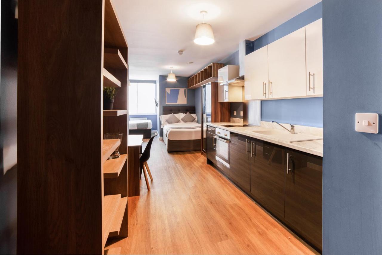 Oyo Vincent Apartments Ливърпул Екстериор снимка